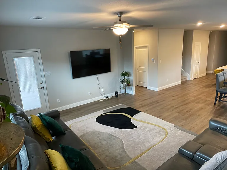 Emerald Hill Dr — Photo 28