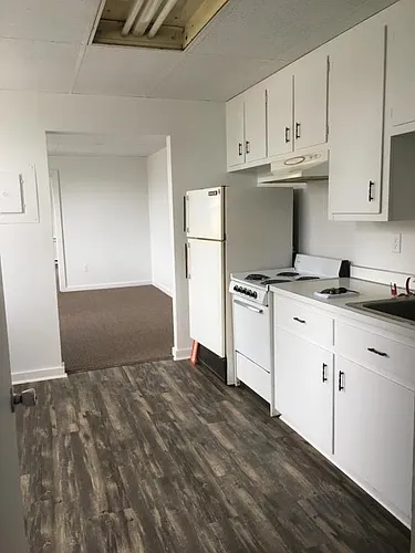 210 Avenue K Photo 1