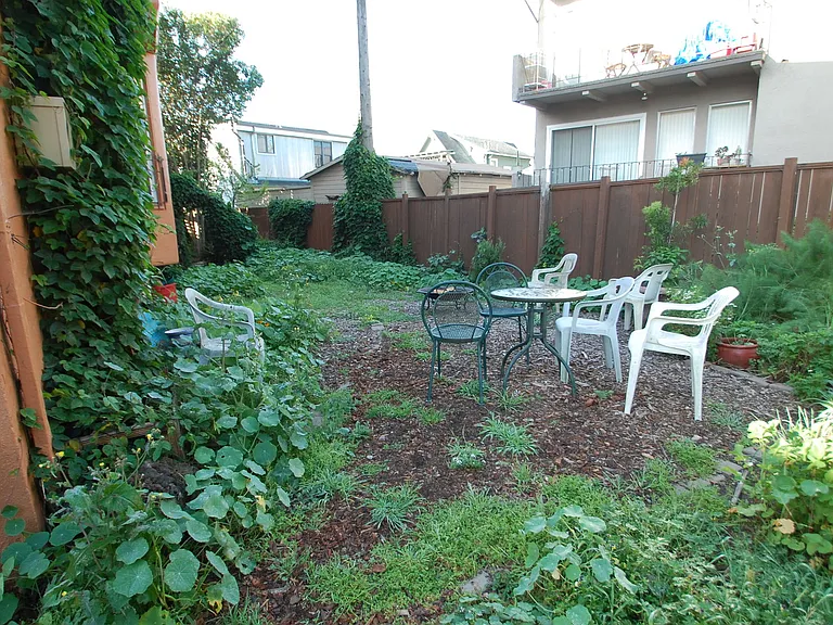 2930 Adeline St — Photo 4