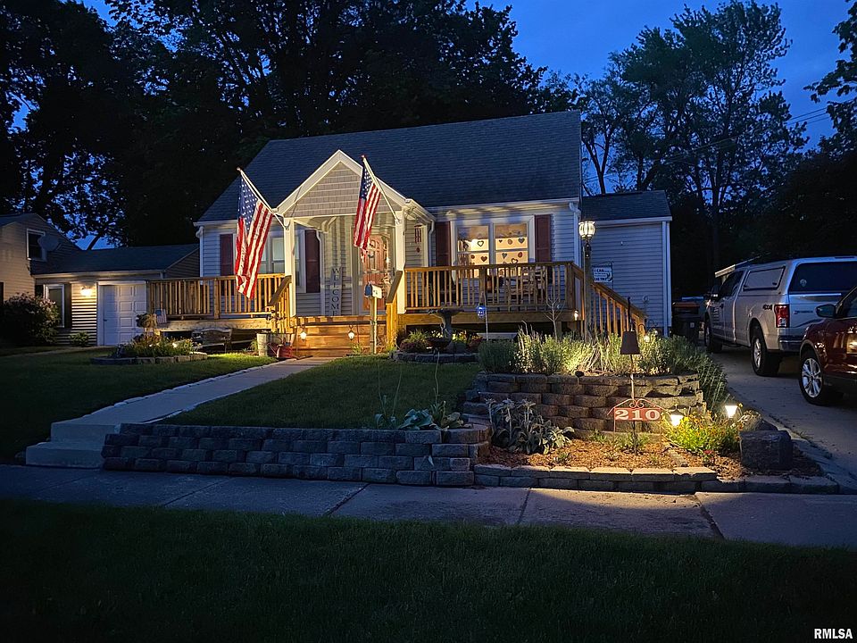 2nd image of 210 Court Dr