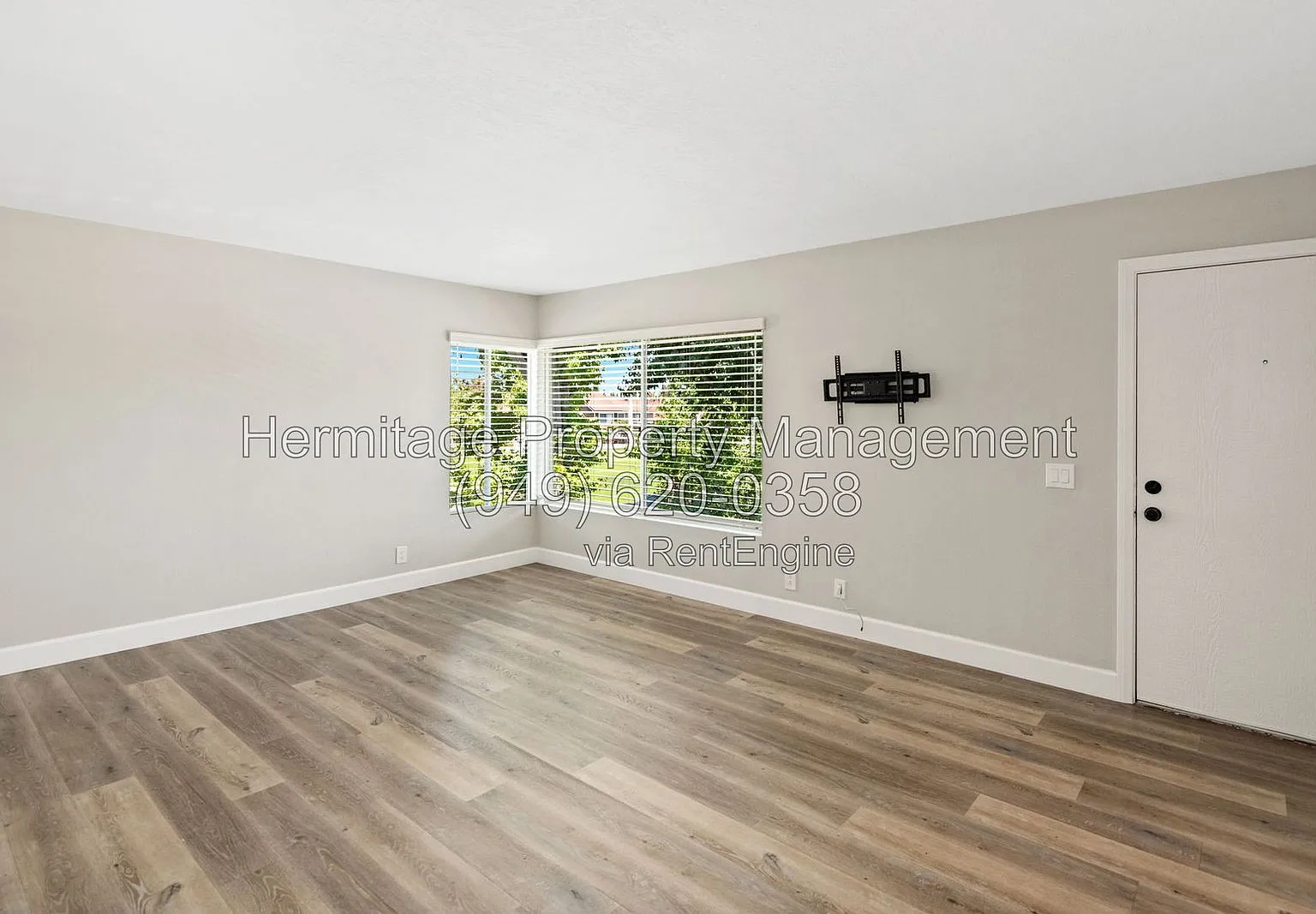 3 bed, 2.0 bath, 1165 sqft, $3,750 — Photo 4