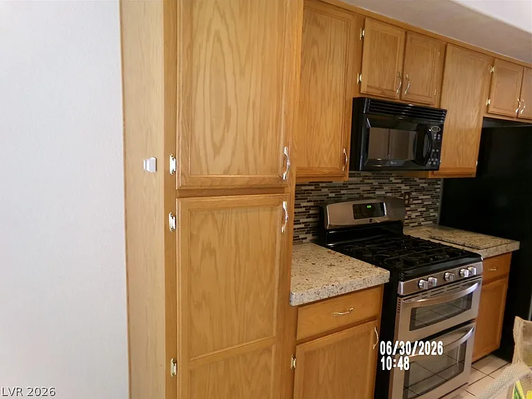 809 Long Branch Dr — Photo 12