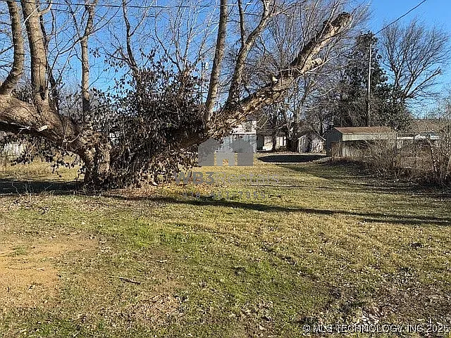 106 N M St — Photo 16