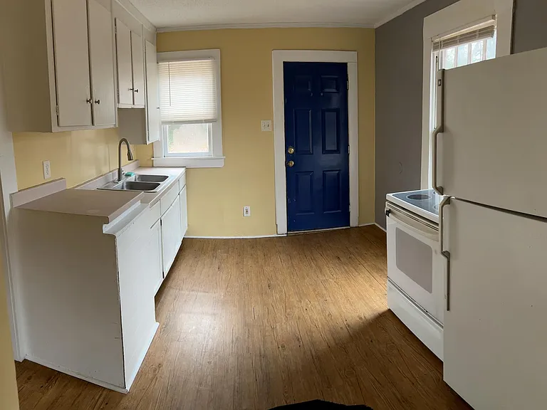 3514 Spencer St — Photo 3