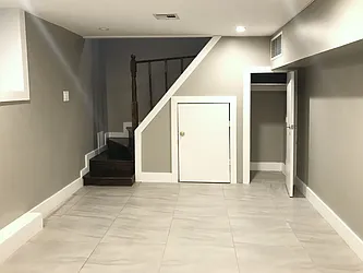 Rented by Empire Deeds LLC 
