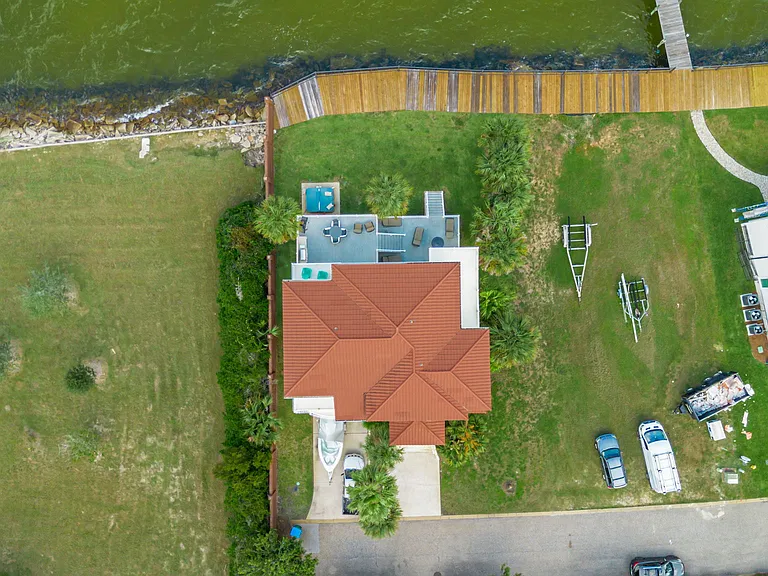 20 Baybridge Dr — Photo 85