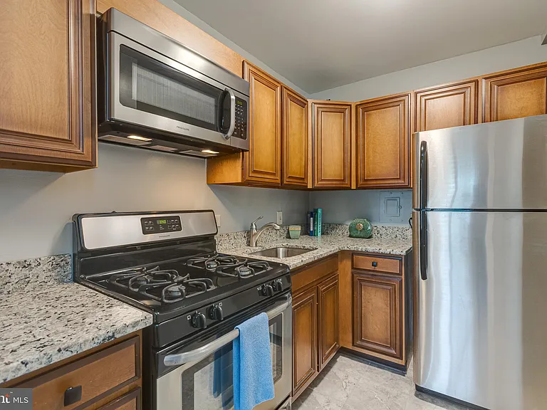 1200 N Nash St #260 — Photo 16