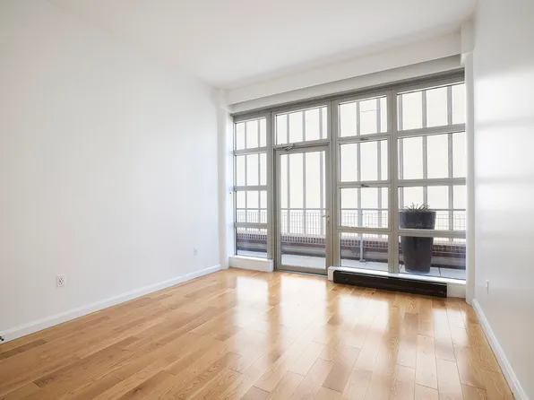 500 West 53rd Street image 10 of 18