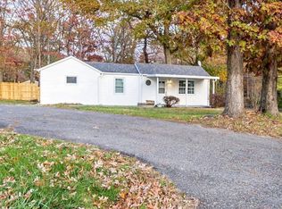 822 Warburton Ln, Fort Washington, MD 20744