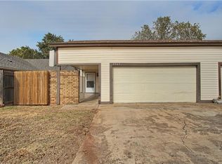 1347 Tina Dr, Midwest City, OK 73110