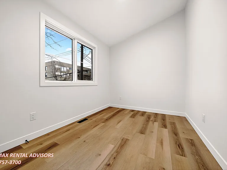 12421G 112th Ave NW #GRGE — Photo 11