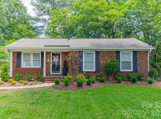 3723 Litchfield Rd, Charlotte, NC 28211