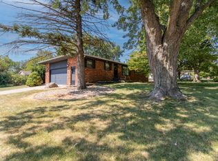 217 Hammitt Dr, Normal, IL 61761