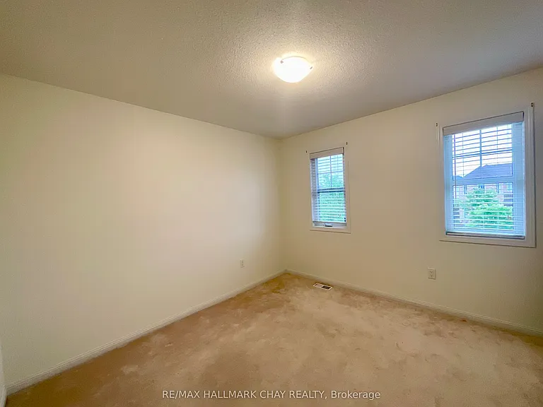 17 Ferris Ln — Photo 15