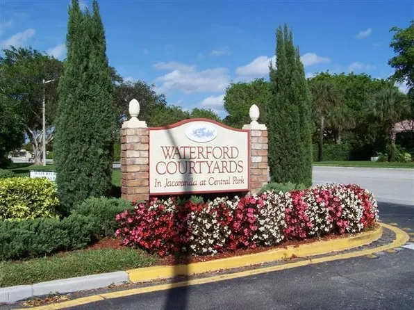 9920 NW 6th Pl, Fort Lauderdale, FL 33324