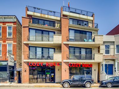 1633 N Clybourn Ave APT 2N, Chicago, IL, 60614