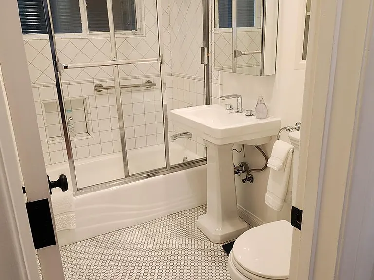135 Montana Ave #5 — Photo 5