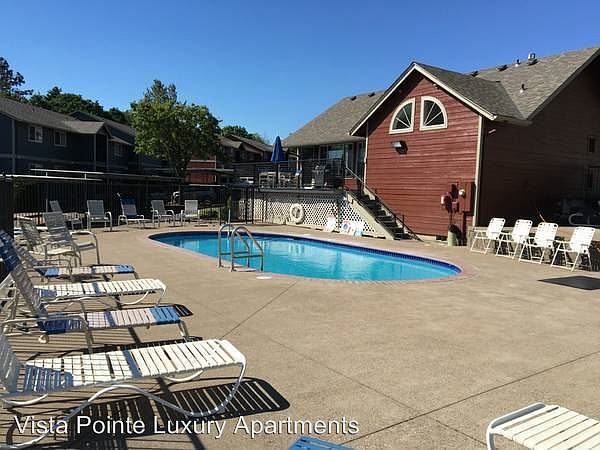 2nd image of 1860 Wiltsey Rd SE APT 126