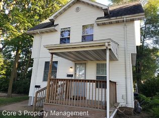 1106 W Grove St APT 2, Bloomington, IL