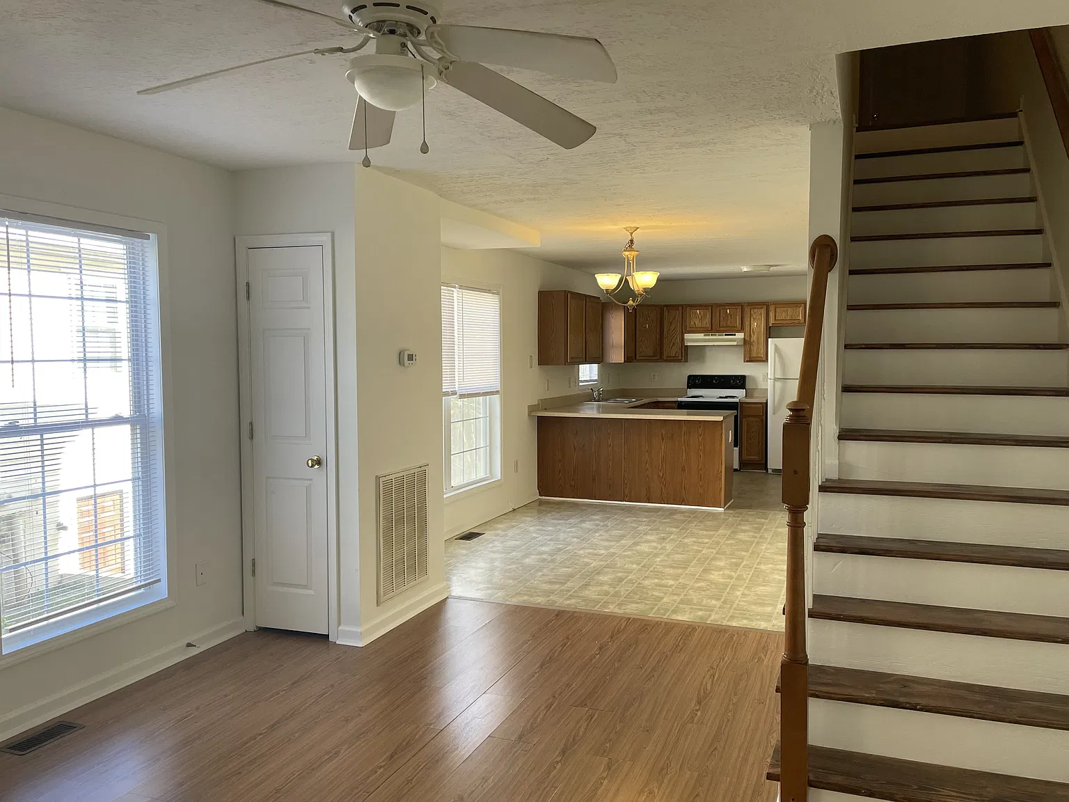 526 Cleveland Avenue - A — Photo 4