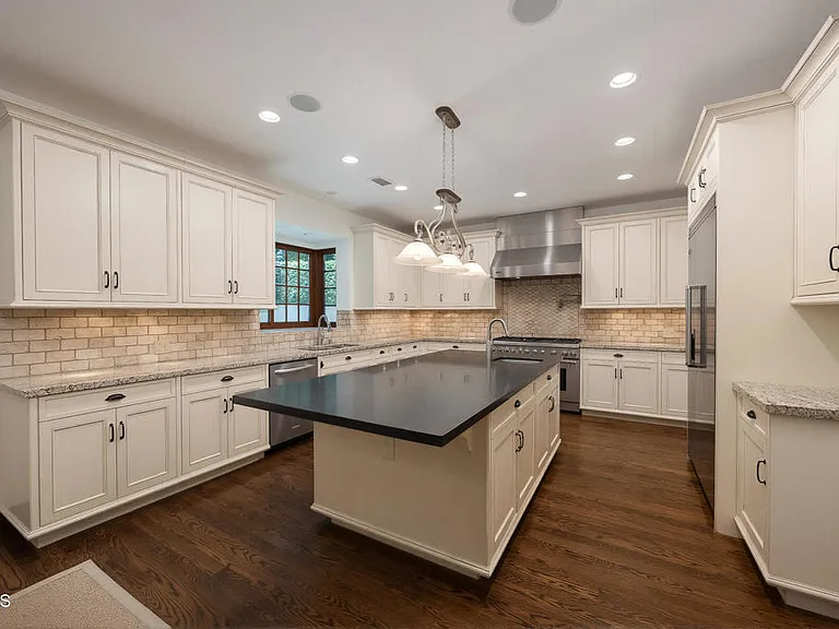 1925 Tondolea Ln — Photo 12