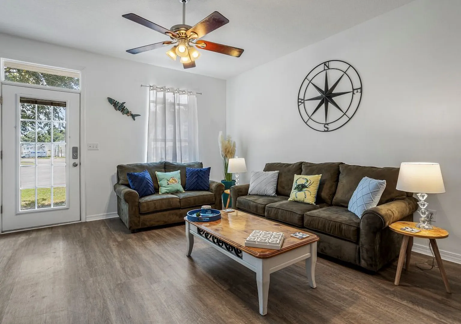 Walk to Beach & Pool Townhome — Photo 1