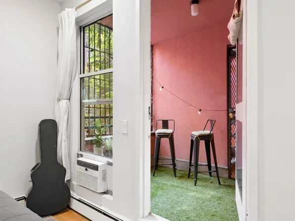 120 Manhattan Avenue image 6 of 9