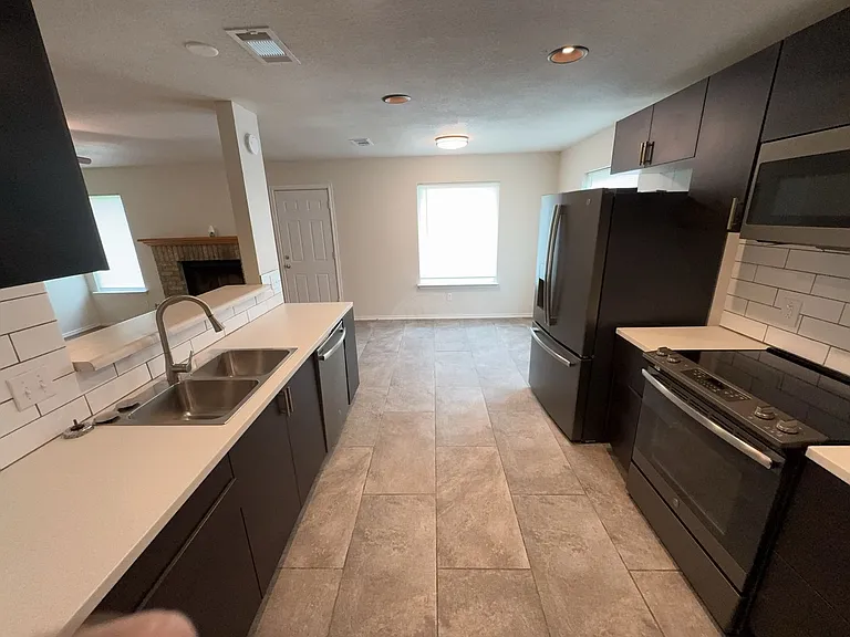 2808 Cactus Dr — Photo 6