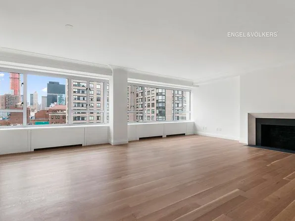 200 East 66th Street C1605 image 1 of 6