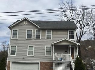 1392 Lincoln Ter, Peekskill, NY 10566
