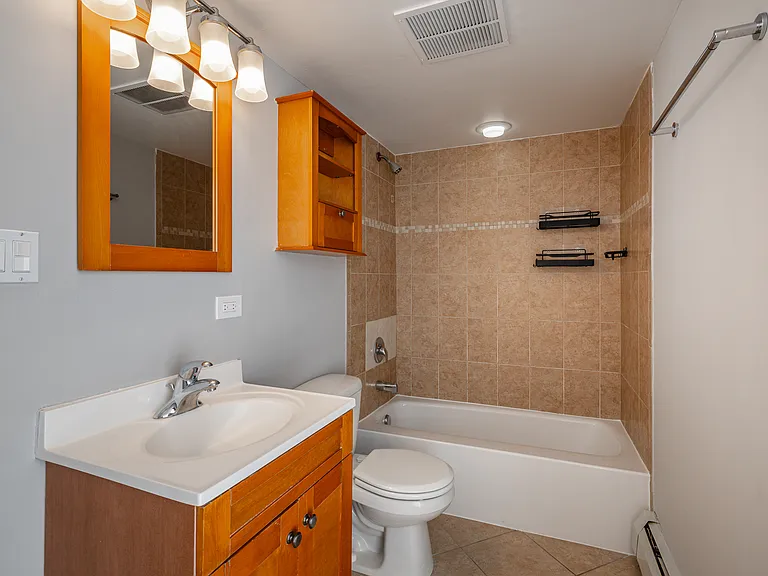 7522 W Grand Ave #3 — Photo 4