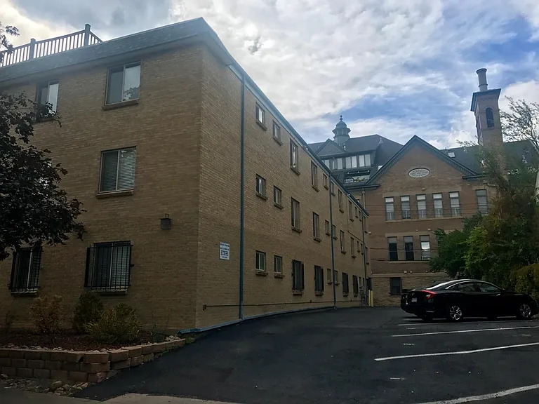 1135 Elizabeth St #302 — Photo 4