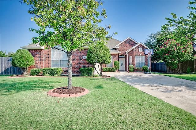 1st image of 7223 Canary Ln