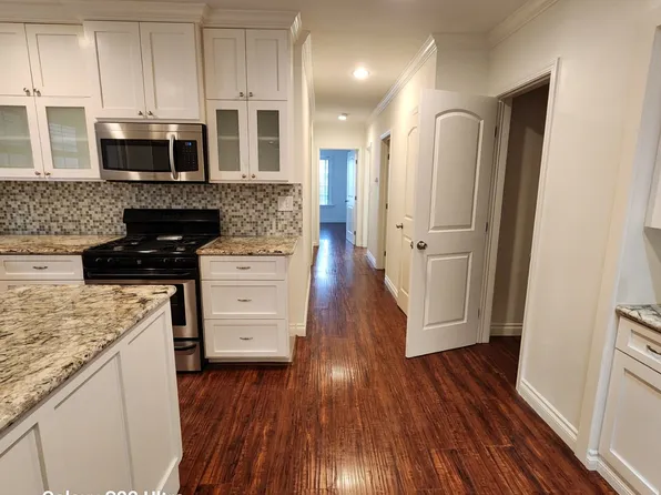 2806 Francis Ave, Los Angeles, CA 90005