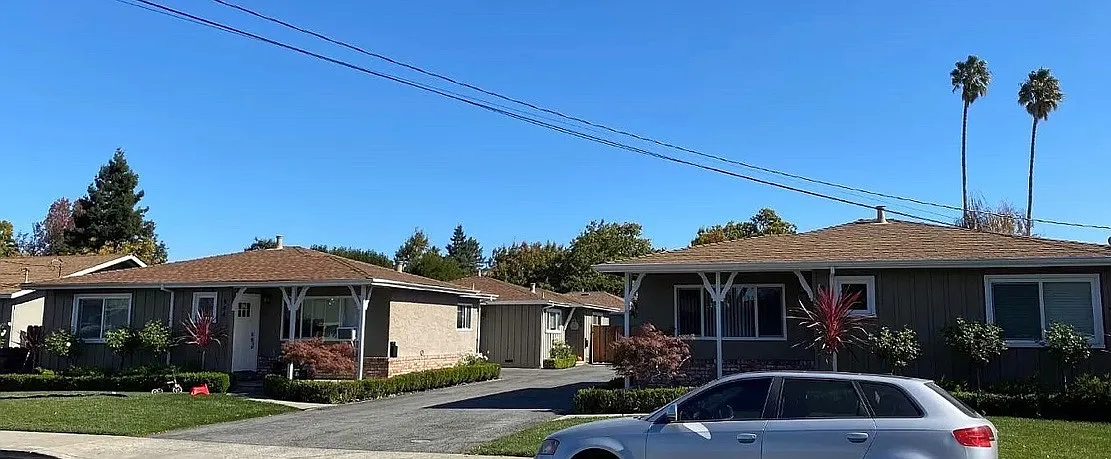 940 Rose Ave — Photo 4