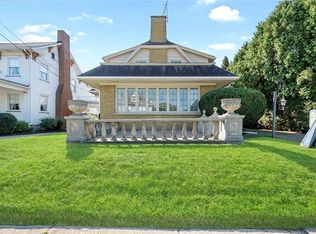 306 E Grandview Ave, Zelienople, PA 16063