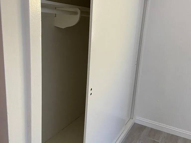 921 E Las Tunas Dr #D — Photo 15