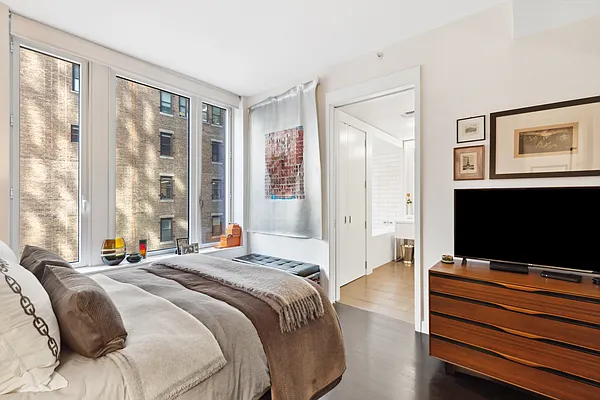 Sold by Corcoran | media 32