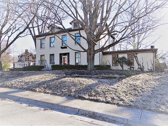 4th image of 1018 Norwood Ave