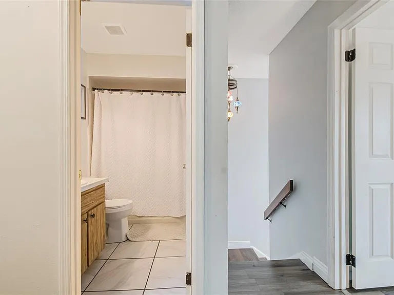447 Hunter Cir — Photo 36