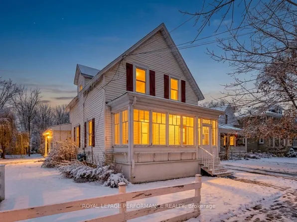 115 5th St E, Cornwall, ON K6H 2L6