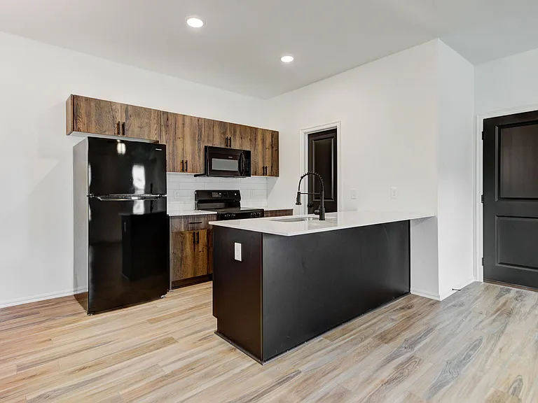 506 N Canyon Ter — Photo 10