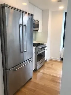 Rented by Solow Realty | media 6