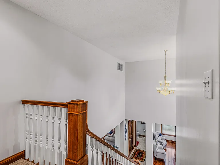 725 Greystone Ct — Photo 33