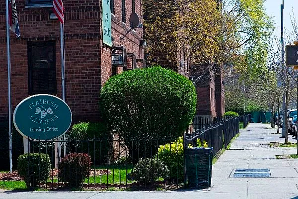 1412 Brooklyn Ave #1G — Photo 6