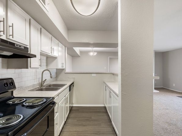 11150 Steeplepark Dr #512