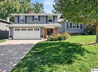 1329 Holling Dr, Omaha, NE 68144