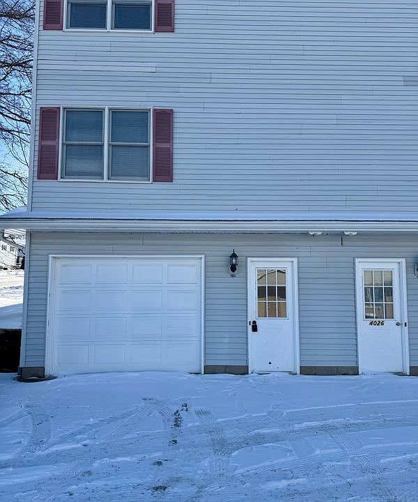1st image of 4024 Canterbury Dr
