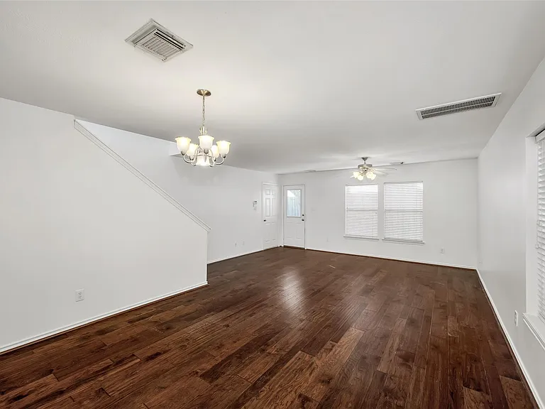 1719 Redwing Bluff Dr — Photo 11