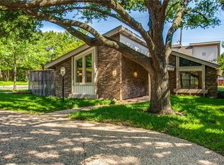 2864 University Blvd, University Park, TX 75205